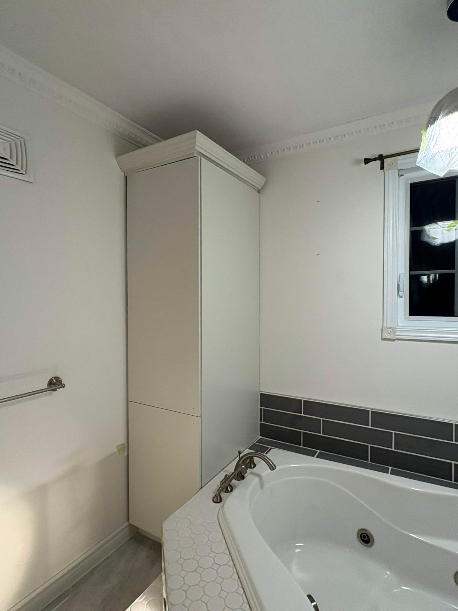 Salle de bain — finition epoxy premium - after